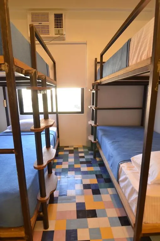 Makati Junction Hostel Makati City 2*,  Philippines