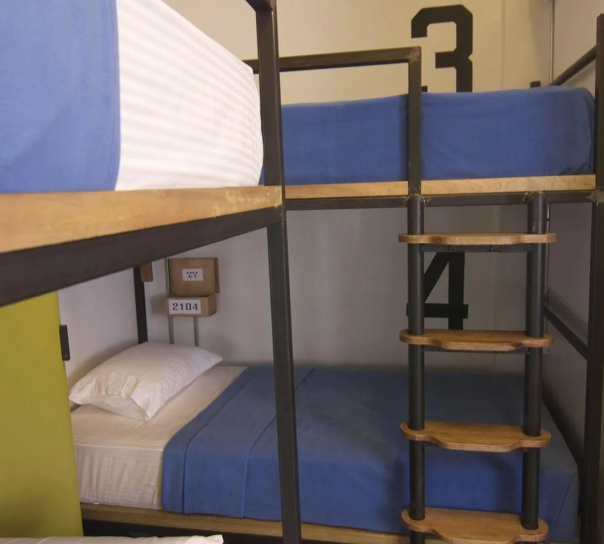 **  Makati Junction Hostel Makati City Philippines