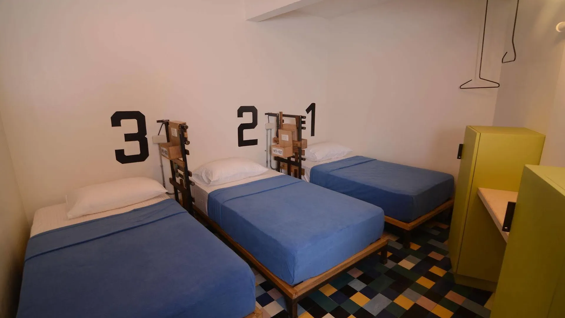 **  Makati Junction Hostel Makati City Philippines