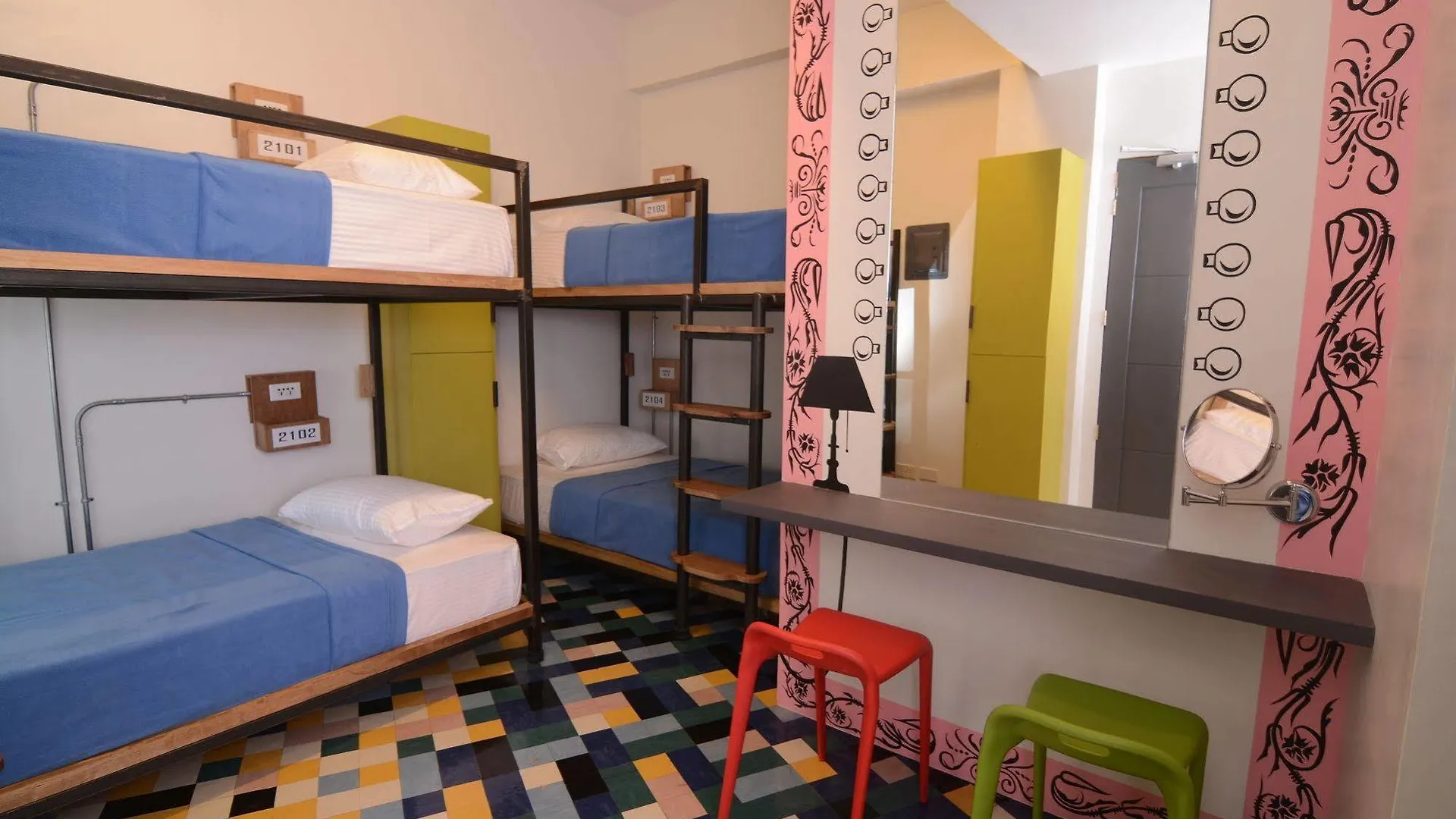 Makati Junction Hostel Makati City